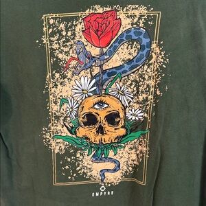 Women’s Green Graphic T-Shirt size Small